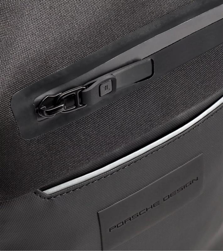PORSCHE DESIGN Urban Eco Shoulder Bag S taška přes rameno černá