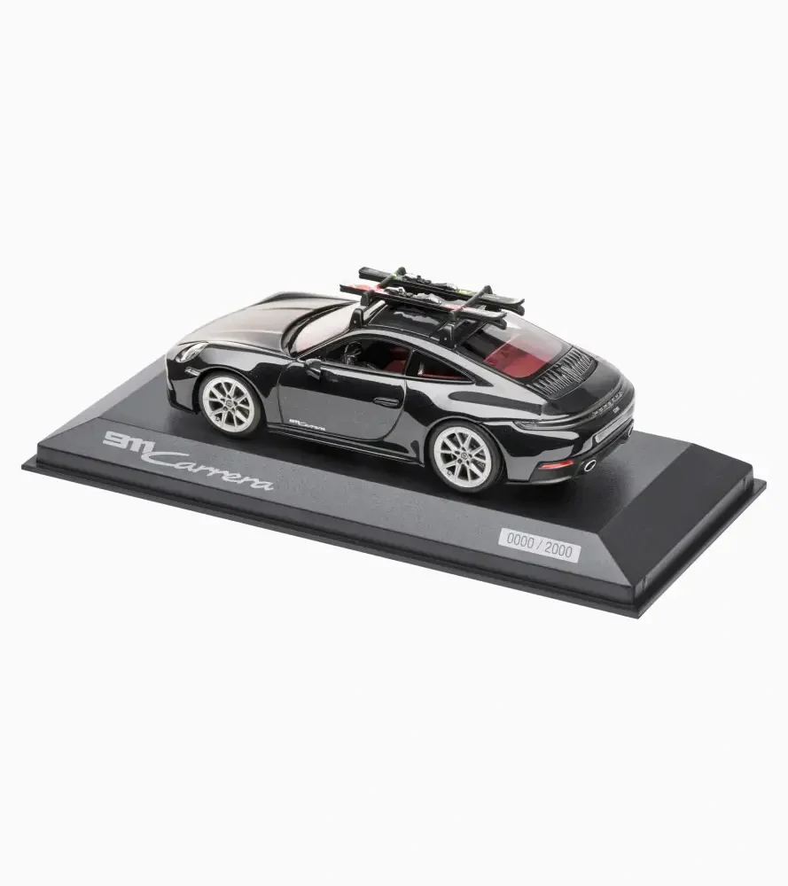 Porsche 911 Carrera (992.2) – Limited Edition Model 1:43 černá