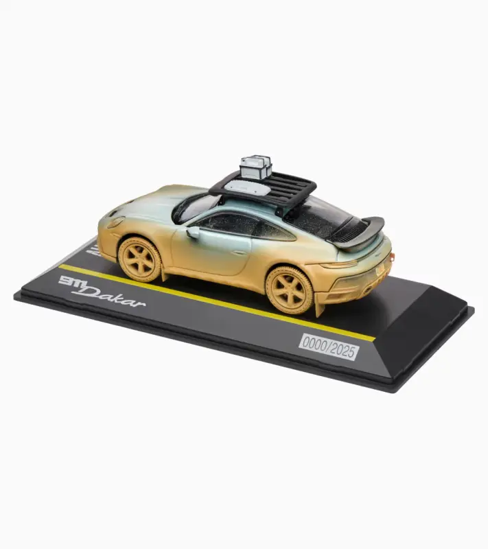 PORSCHE 911 Dakar (992.2) AHEAD Limited Edition Model 1:43 v pouštní zaprášené verzi v původní zelené