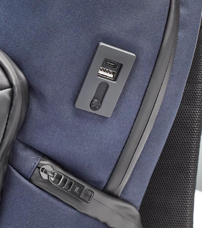 PORSCHE DESIGN Urban Eco Backpack S Batoh na záda malý tmavě modrá
