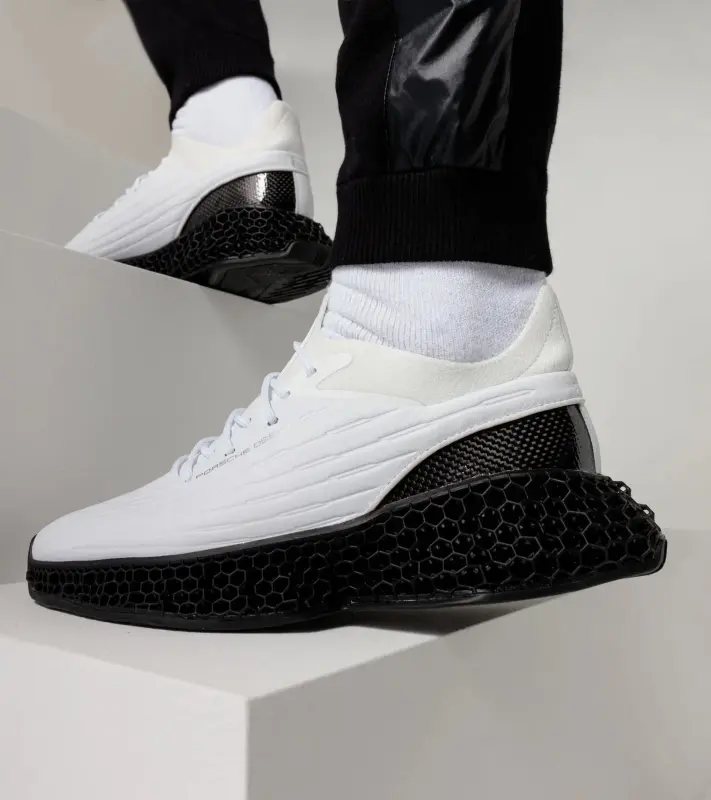 PORSCHE DESIGN 3D MTRX II Trainers Obuv sportovní volnočasová bílá