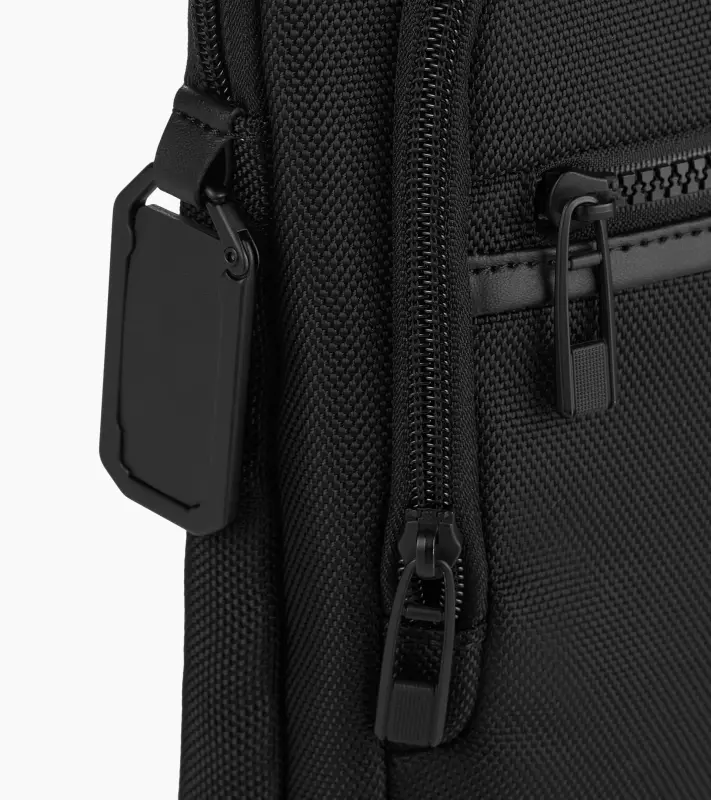 PORSCHE DESIGN Roadster Nylon Shoulder Bag S Taška přes rameno pracovní i cestovní s přihrádkou na tablet a organizérem černá