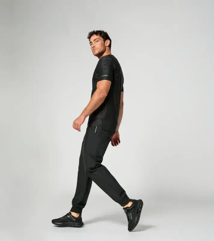PORSCHE DESIGN Graphic T-shirt Tričko sportovní funkční s kulatým výstřihem a potiskem černá