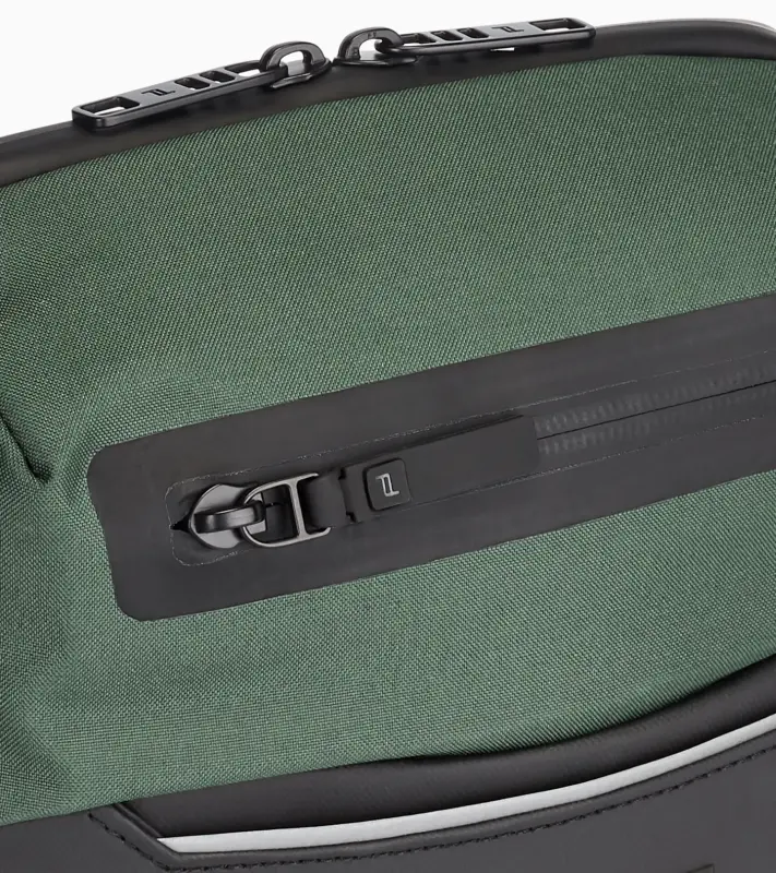 PORSCHE DESIGN Urban Eco Shoulder Bag S Taška přes rameno lesní zelená