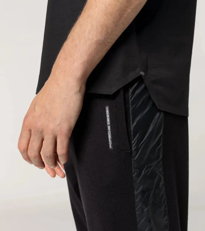 PORSCHE DESIGN T-shirt Essential Tričko volnočasové sportovní s kulatým výstřihem a logem černá