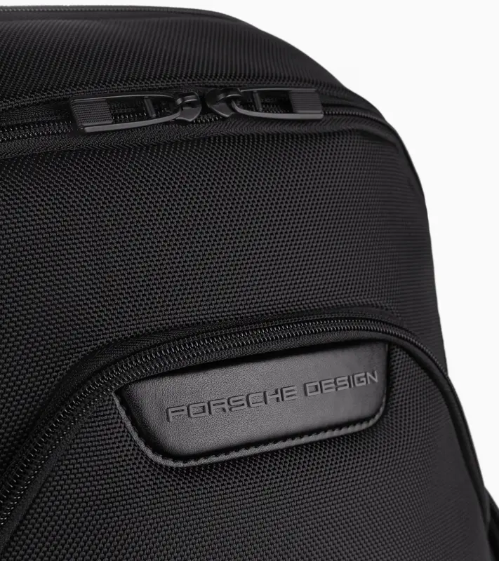 PORSCHE DESIGN Roadster Nylon Backpack L Batoh do města velký s přihrádkou na 15,5" notebook černý