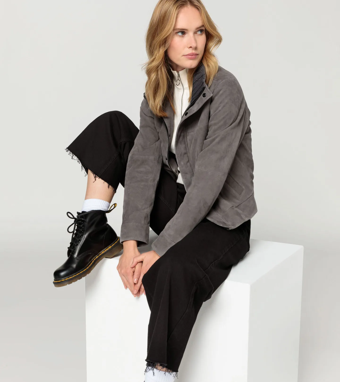 PORSCHE DESIGN Women's leather jacket 60Y Porsche 911 Limited Edition Bunda dámská kožená světle šedá