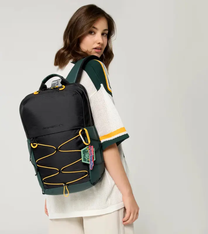 PORSCHE Backpack AHEAD M Batoh volnočasový na cesty černý se zelenými a žlutými prvky s přihrádkou na notebook